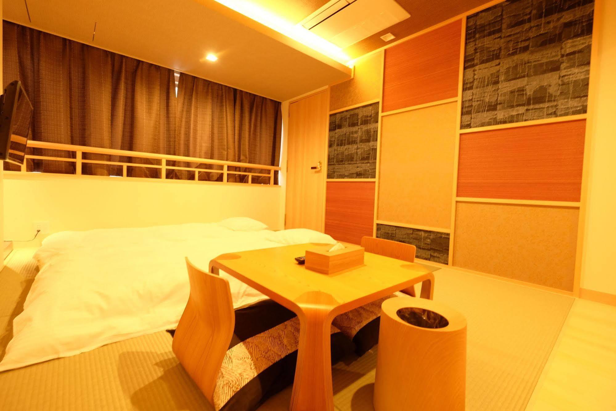 東心斎橋おおきにアパート Ookini Ryokan & Apartment Osaka Exterior photo