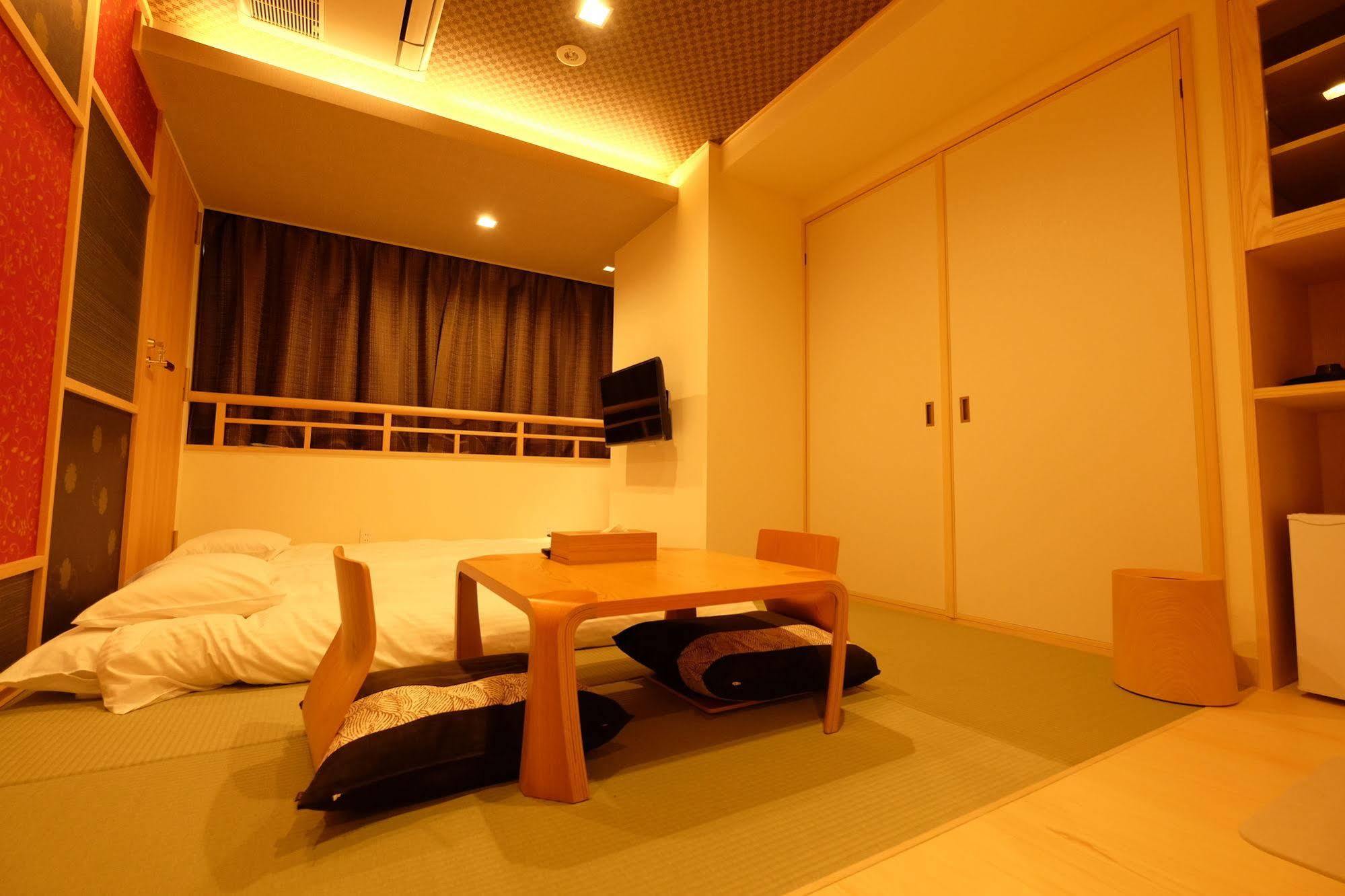 東心斎橋おおきにアパート Ookini Ryokan & Apartment Osaka Exterior photo